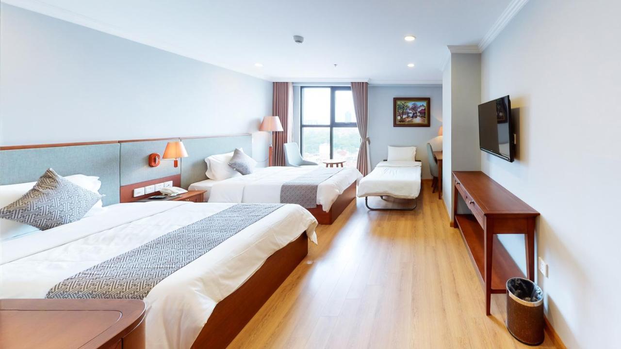 Cau Giay Hotel - By Bay Luxury Ханой Экстерьер фото